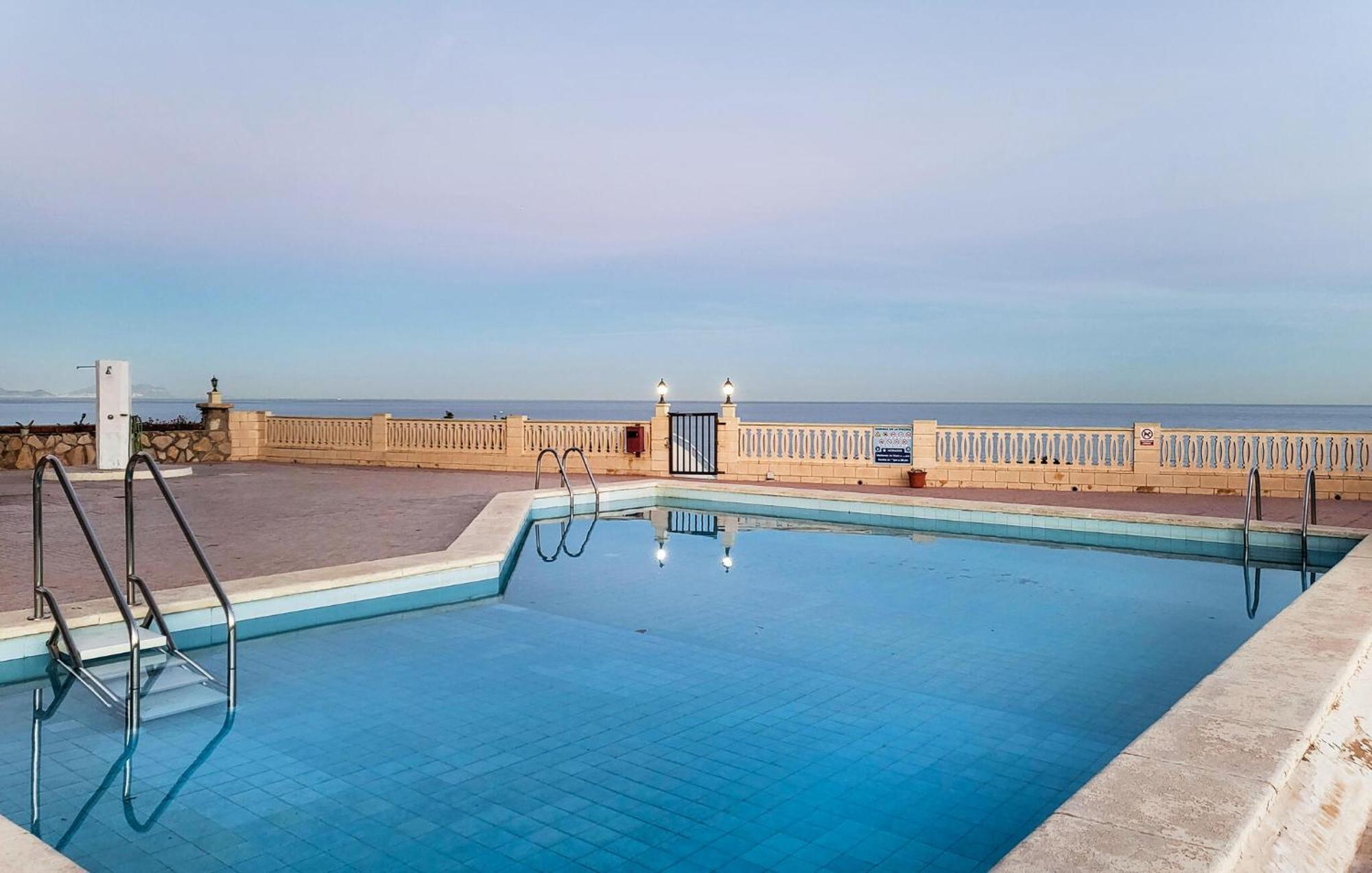 2 Bedroom Cozy Apartment In El Campello Exterior photo