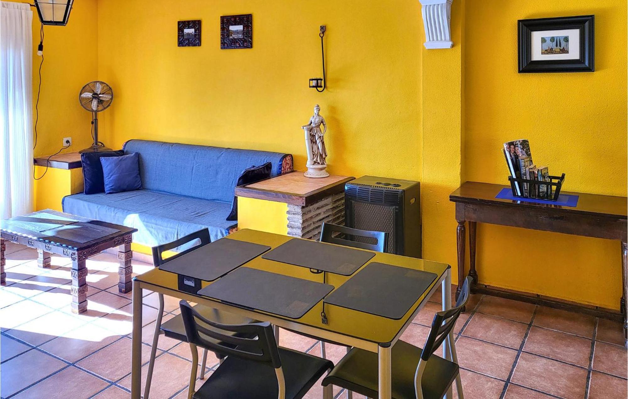 2 Bedroom Cozy Apartment In El Campello Exterior photo