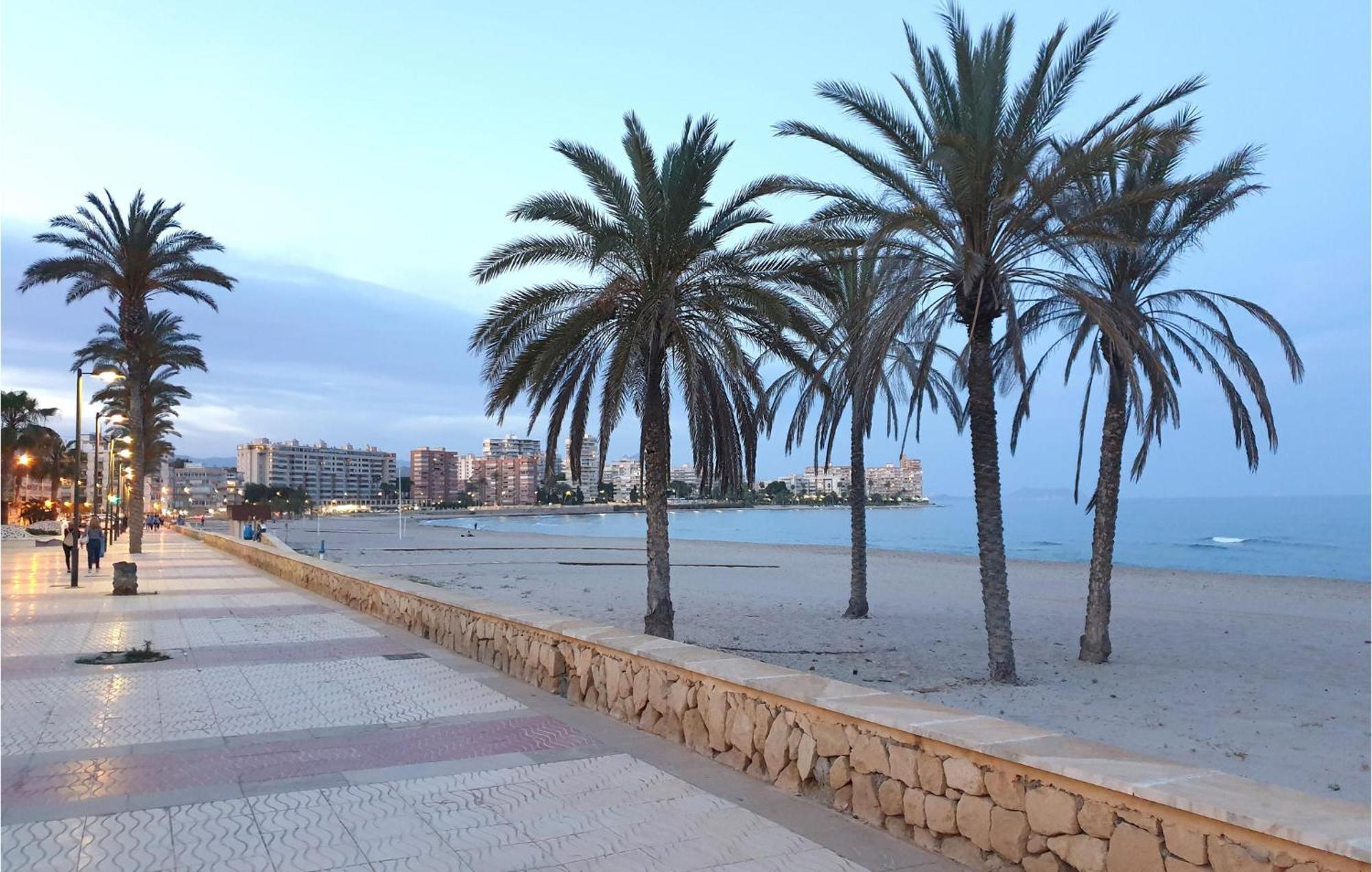 2 Bedroom Cozy Apartment In El Campello Exterior photo