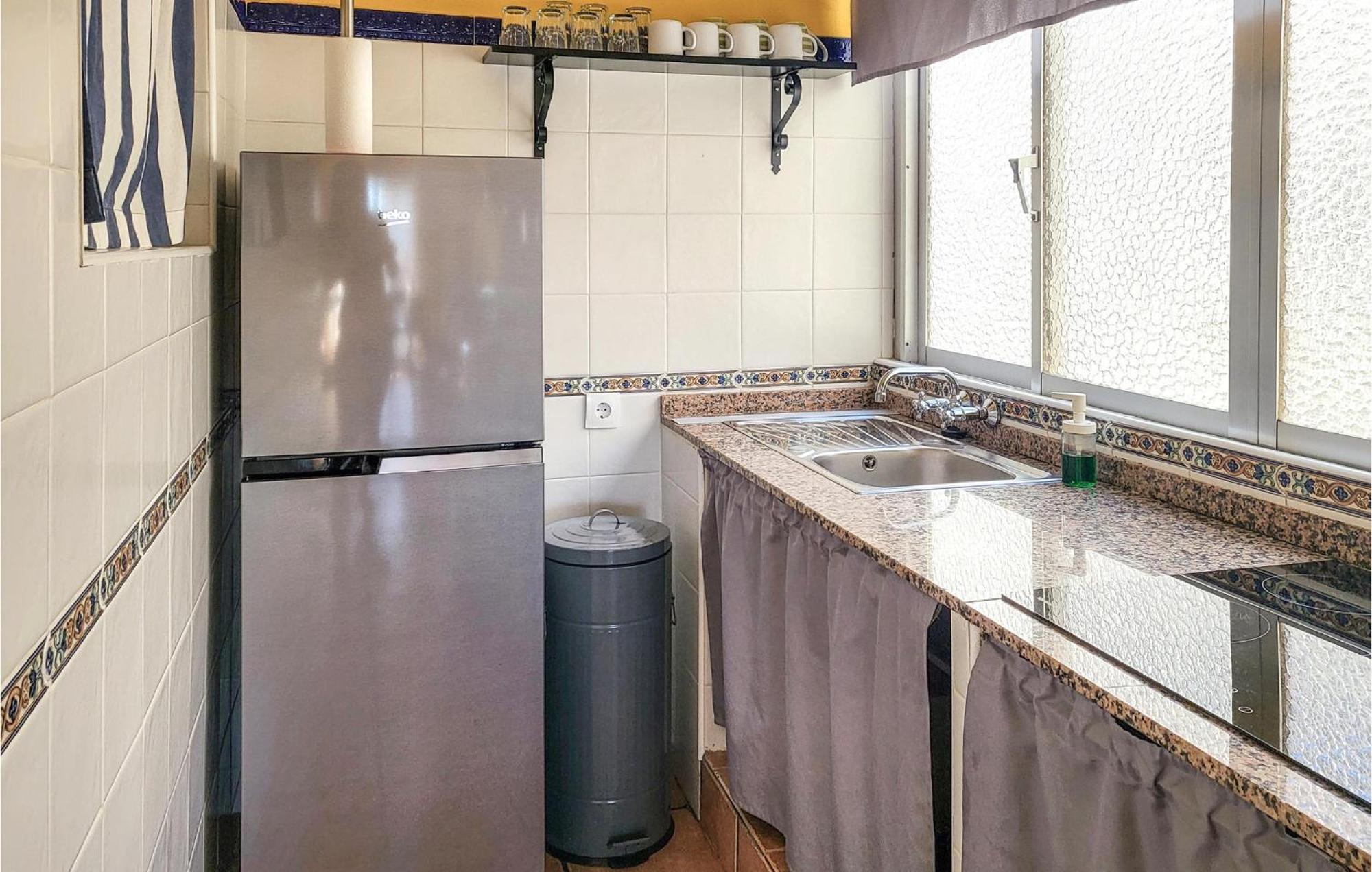 2 Bedroom Cozy Apartment In El Campello Exterior photo