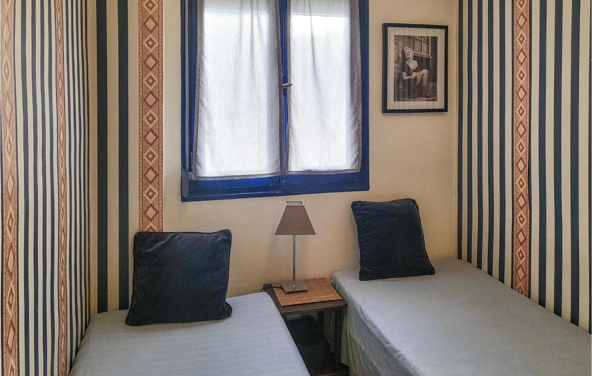 2 Bedroom Cozy Apartment In El Campello Exterior photo